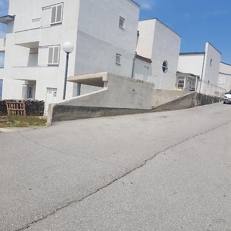 Apartment Tim 塞尼 外观 照片