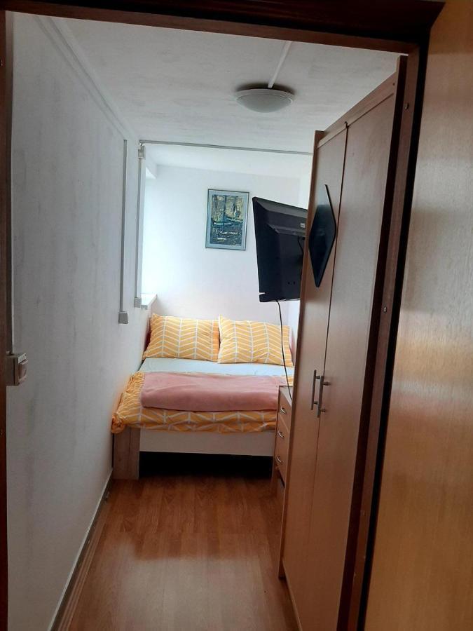 Apartment Tim 塞尼 外观 照片