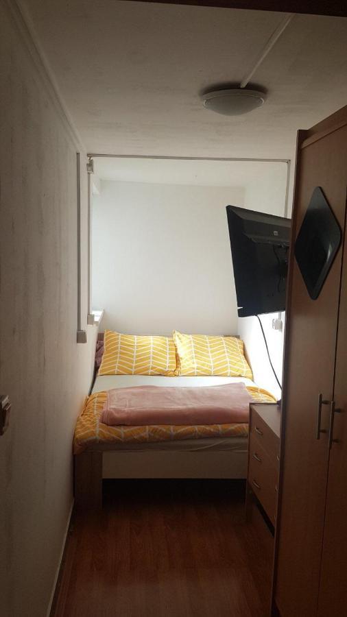 Apartment Tim 塞尼 外观 照片